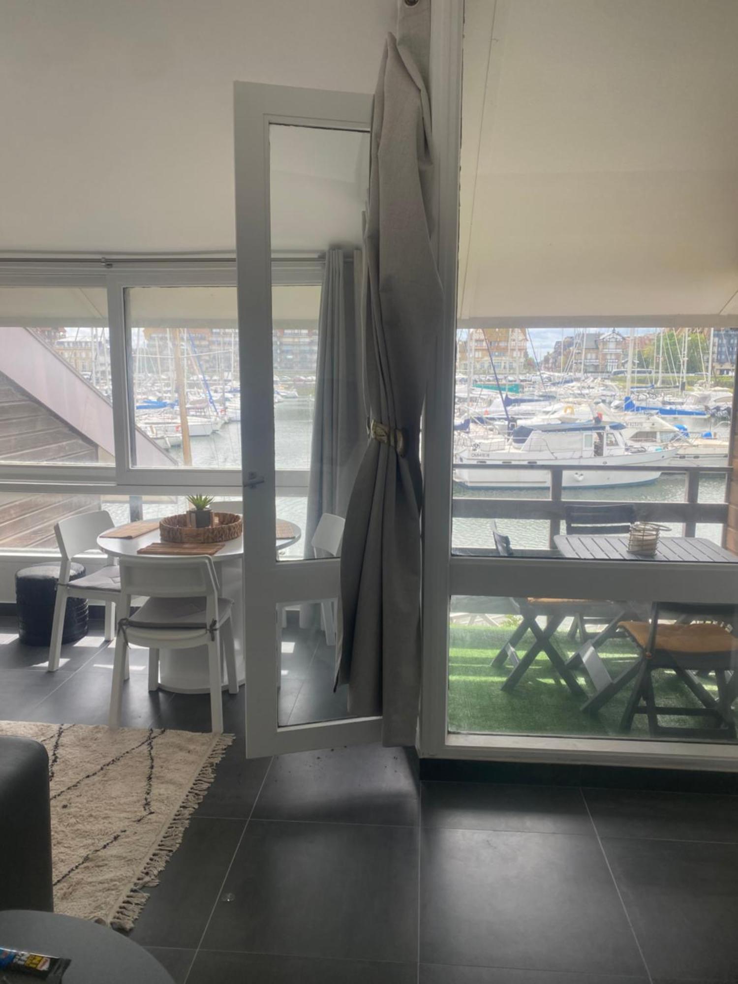 Apartment Jetez L'ancre A La Marina De *