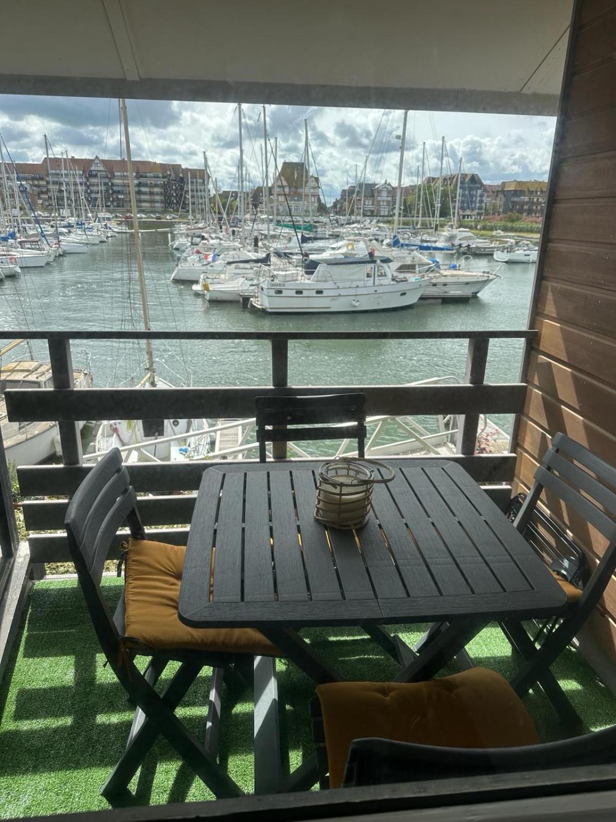 Apartment Jetez L'ancre A La Marina De *